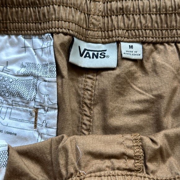 Vans men’s casual shorts, light brown, size medium - Picture 3 of 3